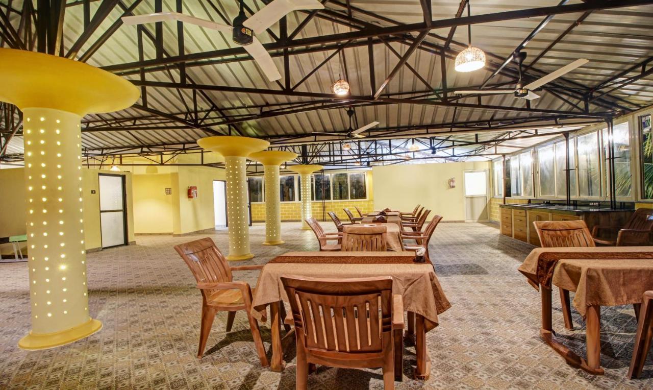 Treebo Majestic Palms, 2 Km From Colva Beach بيناوليم المظهر الخارجي الصورة
