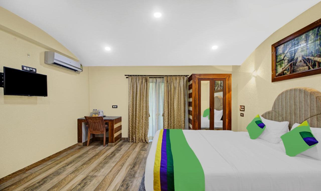 Treebo Majestic Palms, 2 Km From Colva Beach بيناوليم المظهر الخارجي الصورة